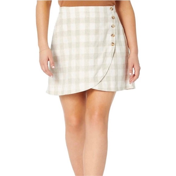 Madewell Dresses & Skirts - Madewell Tulip Plaid Button-Detail Wrap Skirt